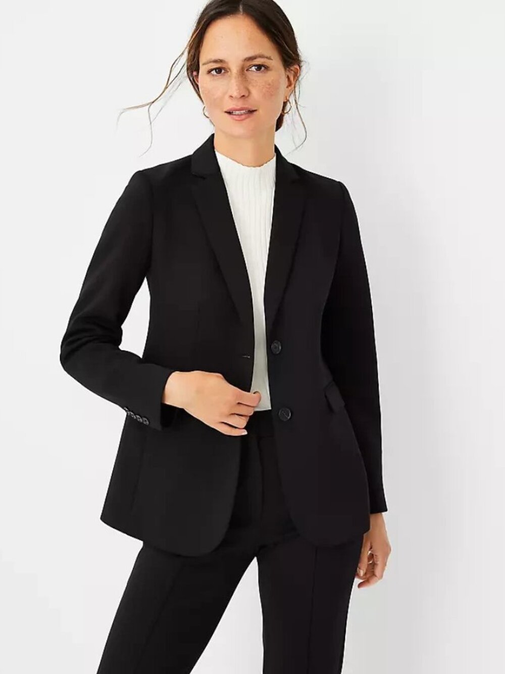 Ann Taylor Two Button Blazer in Black Size 14